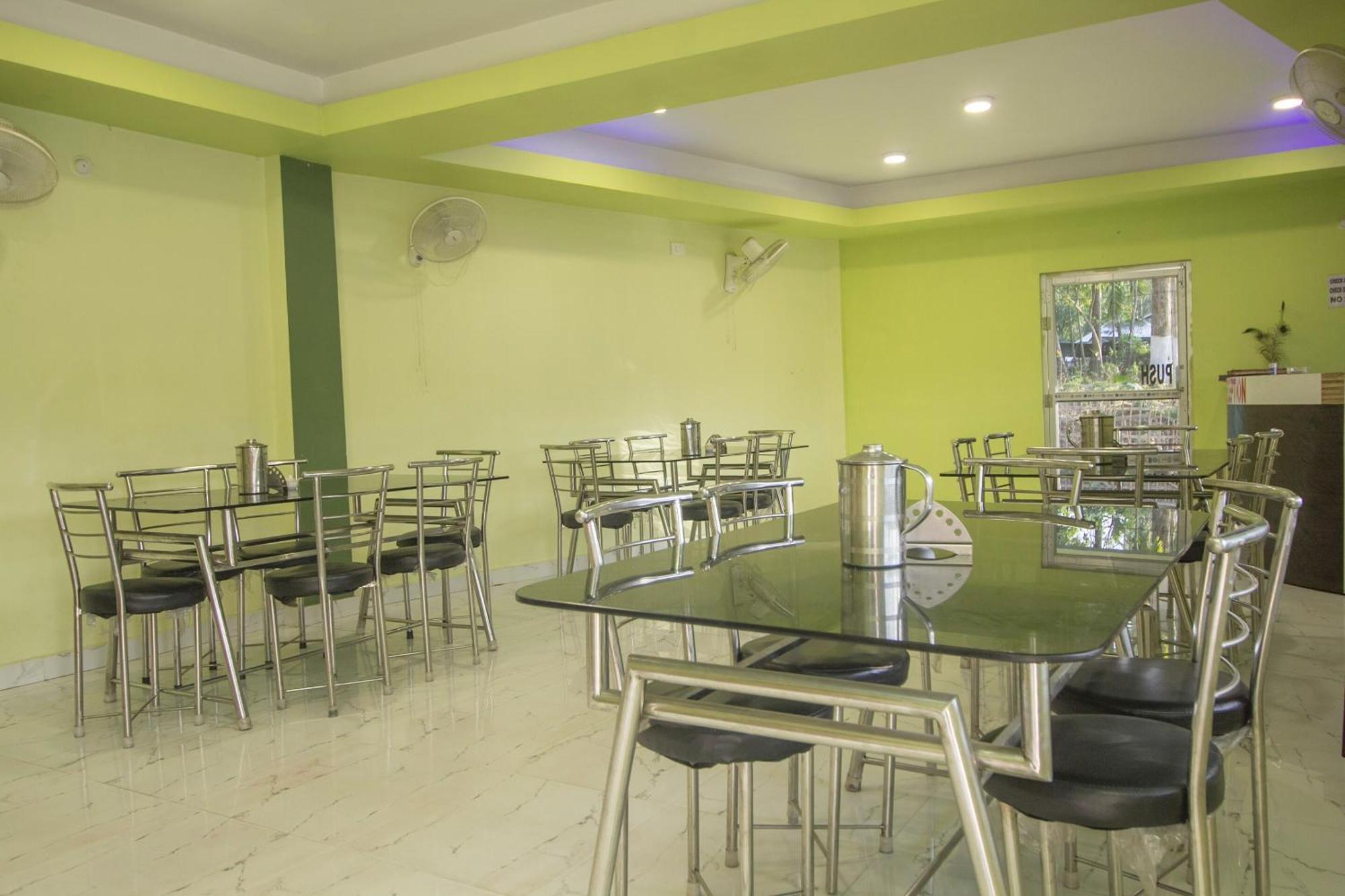 Hotel O Resort Green Wave Lataguri Exterior photo