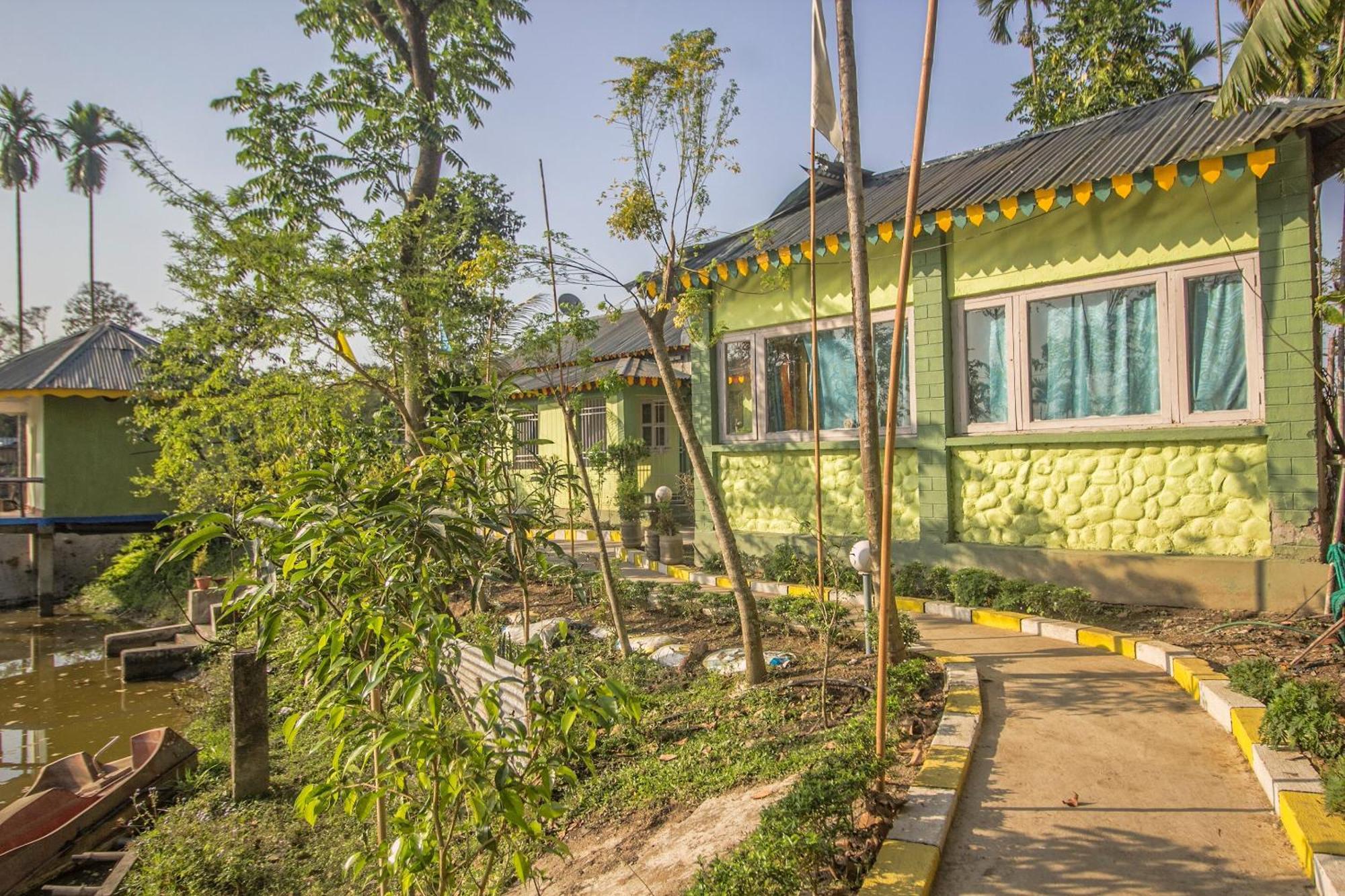 Hotel O Resort Green Wave Lataguri Exterior photo